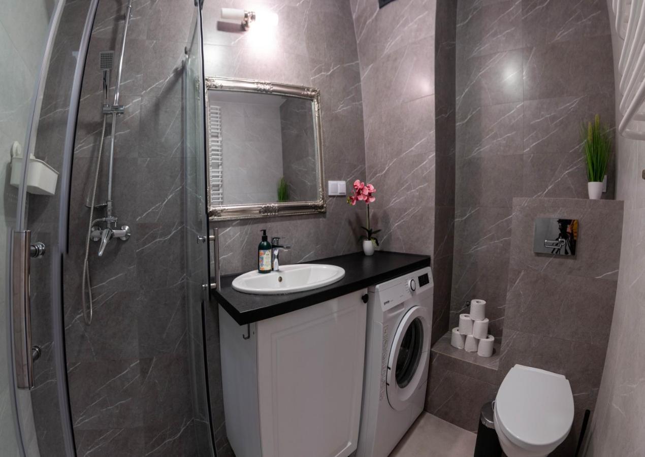 פוזנן Apartament Loftowy Wypoczynek Goldair מראה חיצוני תמונה